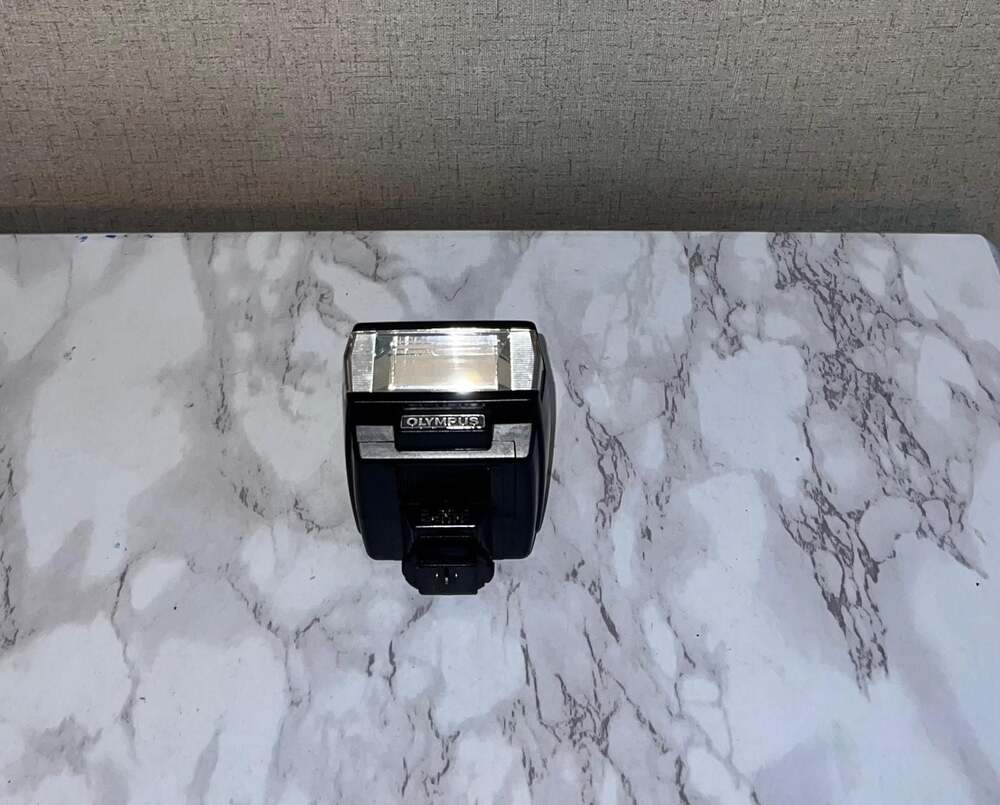 VTG Olympus Electronic Flash T20 for OM Series Cameras